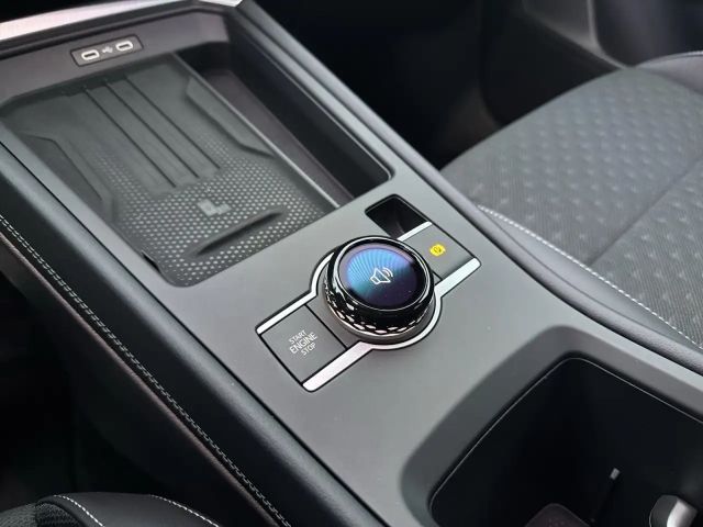 Volkswagen T-Roc 1.5 eTSI DSG R-Line