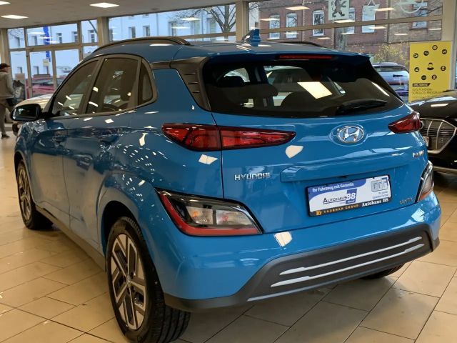 Hyundai Kona Select