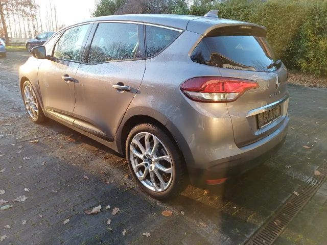 Renault Scenic EDC Intens TCe 160