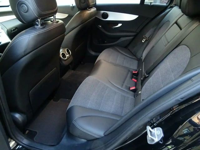Mercedes-Benz C 220 AVANTGARDE C 220 d Estate
