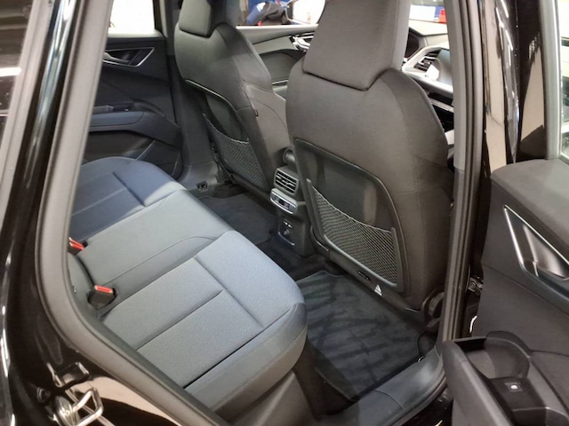 Audi Q4 e-tron SUV 45 e-tron Audi Q4 e-tron