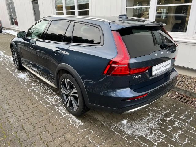 Volvo V60 Cross Country AWD Bright Plus