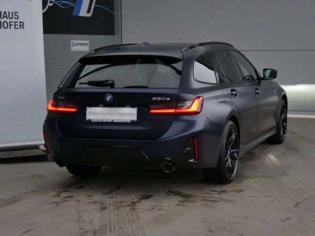 BMW 330 330e xDrive