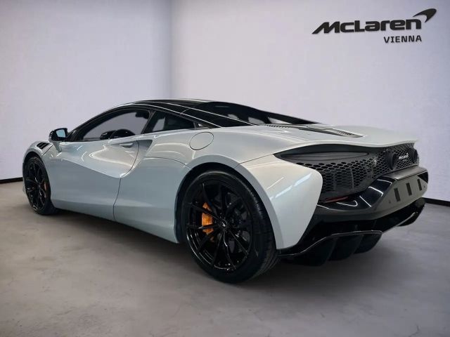 McLaren Artura Artura / Ice Silver / Carbon Fibre / 1.99% Leasing