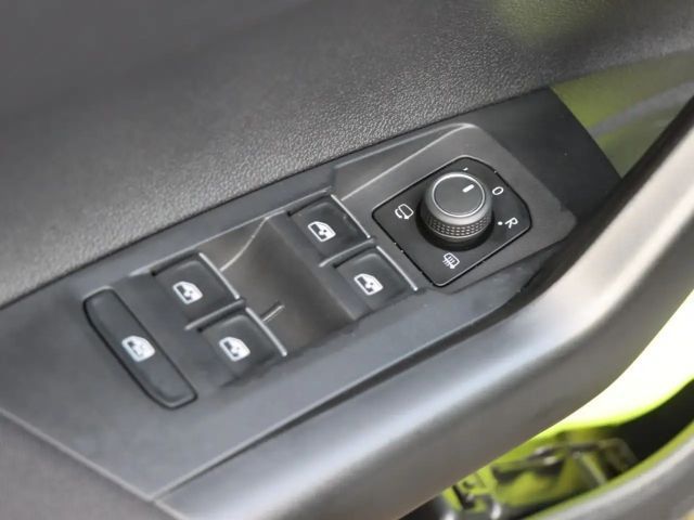 Volkswagen Taigo 1.0 TSI DSG Style