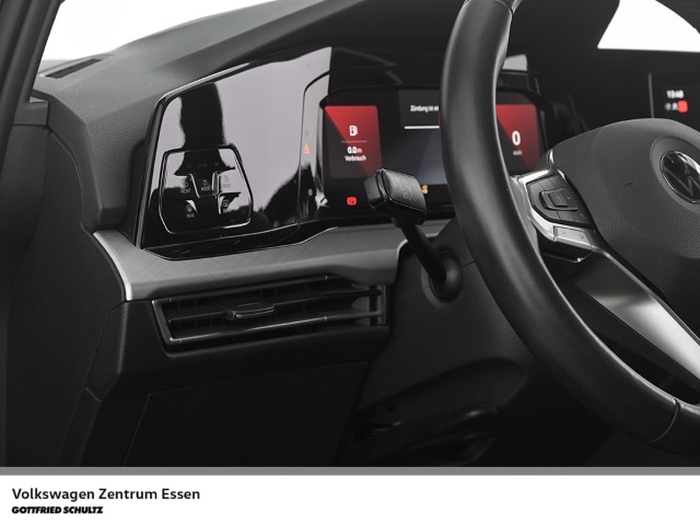 Volkswagen Golf Life Variant