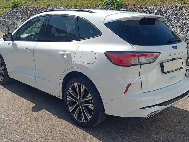 Ford Kuga Plug in Hybrid ST Line X