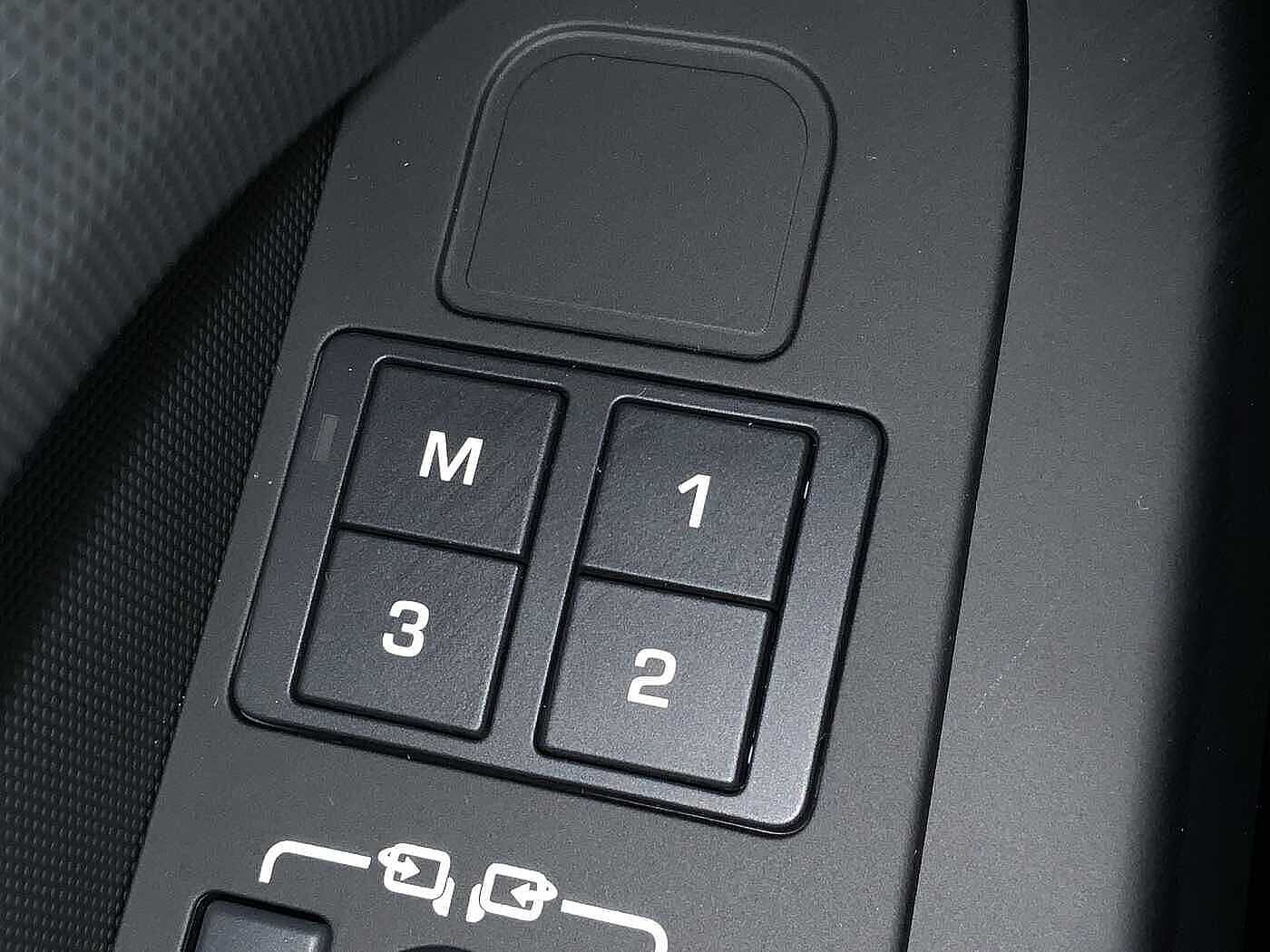 Land Rover Defender 110 Dynamic SE