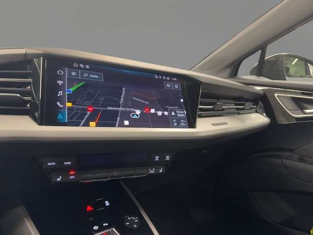 Audi Q4 e-tron SUV 45 e-tron Audi Q4 e-tron