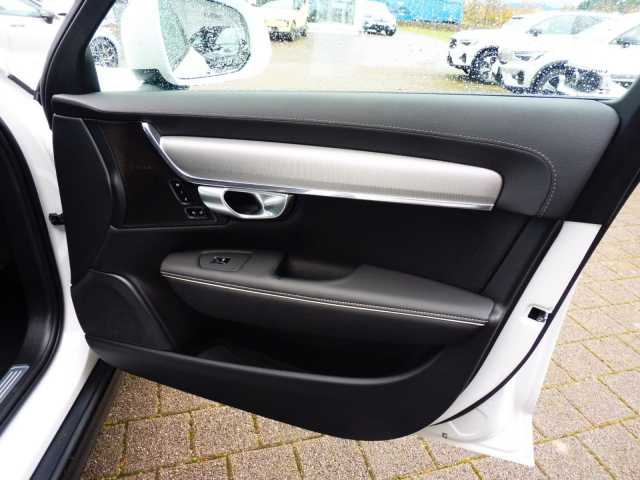 Volvo V90 Cross Country AWD Plus