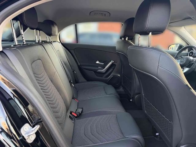 Mercedes-Benz A 180 Progressive