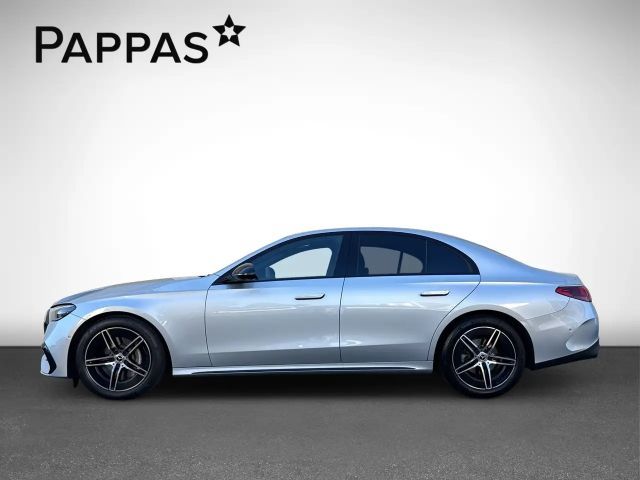 Mercedes-Benz E 200 4MATIC Sedan