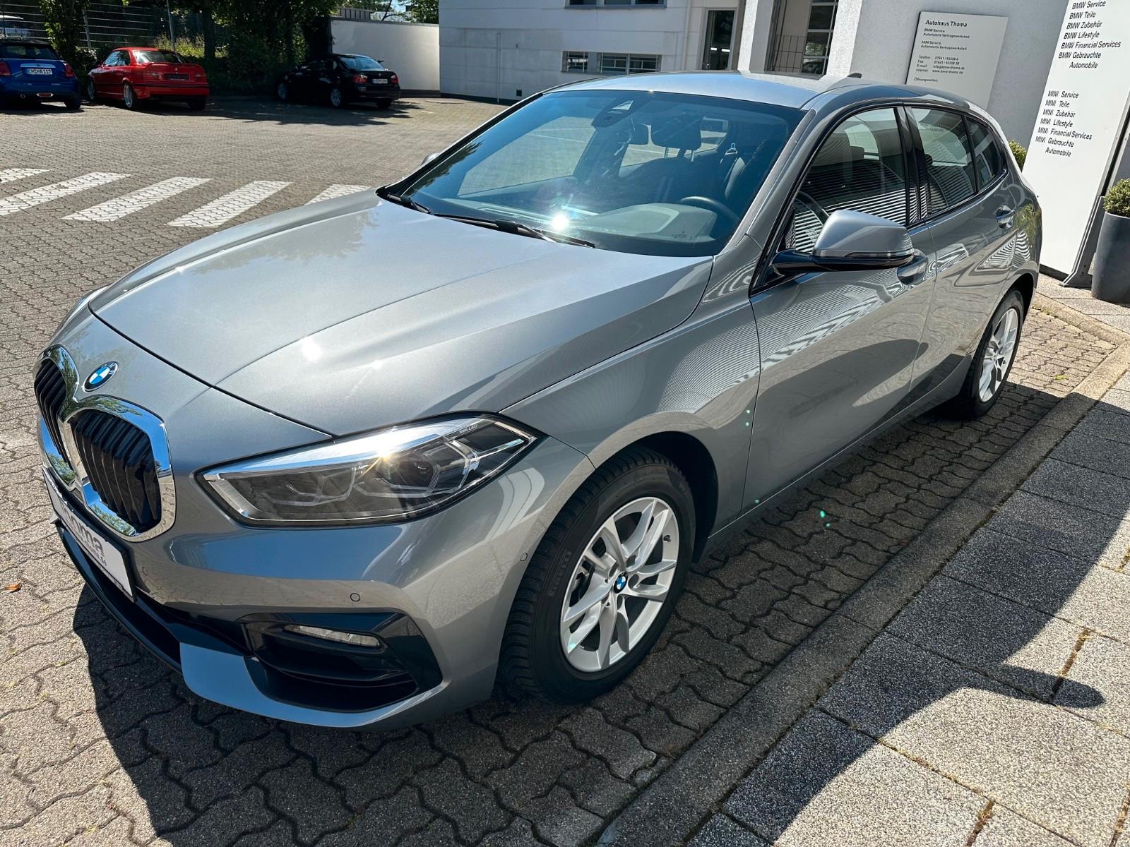 BMW 118 118i Sedan Sport Line