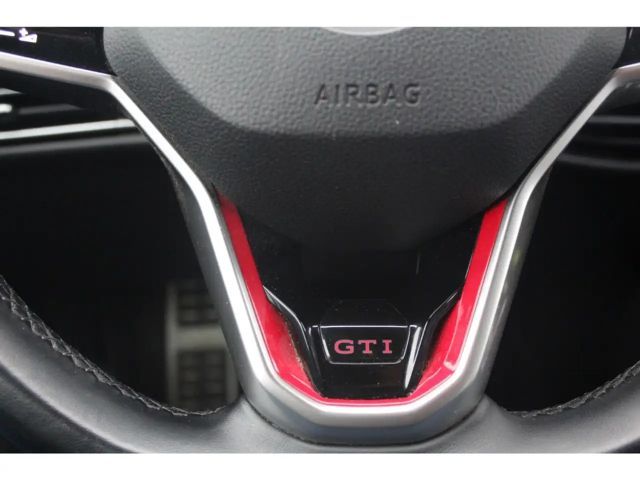 Volkswagen Golf 2.0 TSI GTI