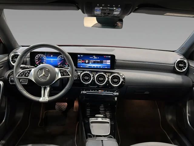 Mercedes-Benz A 180 Progressive