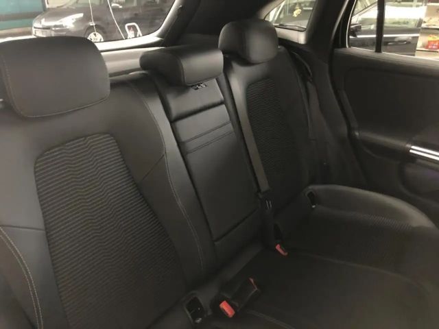 Mercedes-Benz EQA 300 4MATIC Progressive