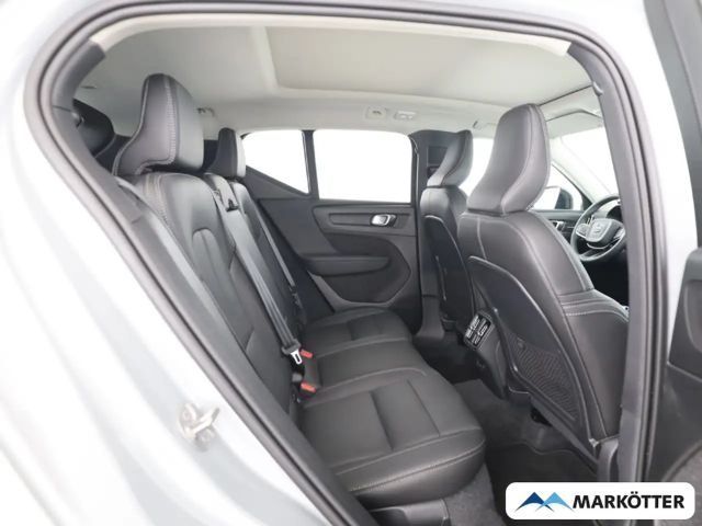 Volvo XC40 Dark Plus