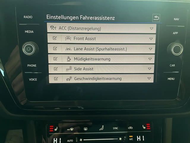 Volkswagen Touran Comfortline DSG R-Line