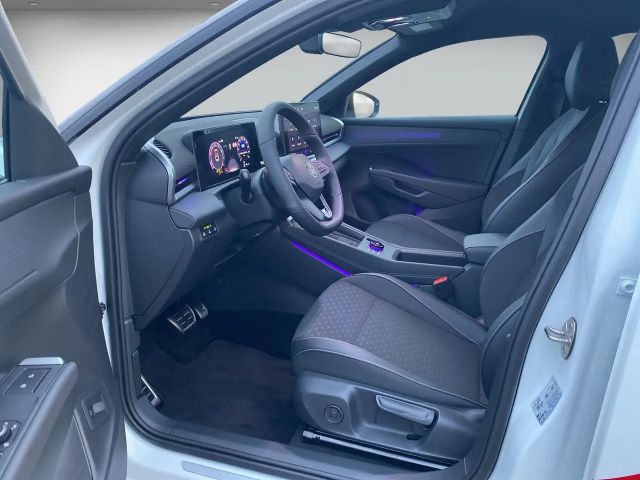 Volkswagen T-Roc 1.5 eTSI DSG R-Line