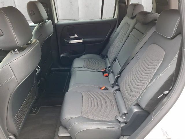 Mercedes-Benz EQB 300 4MATIC AMG Line