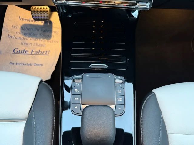 Mercedes-Benz A 250 A 250 e AMG Line