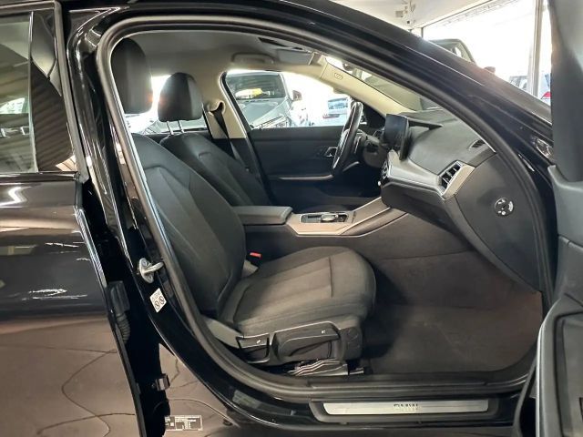 BMW 320 320d Touring xDrive