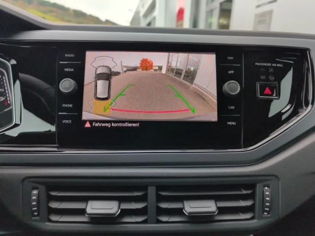 Volkswagen Polo 1.0 TSI DSG R-Line