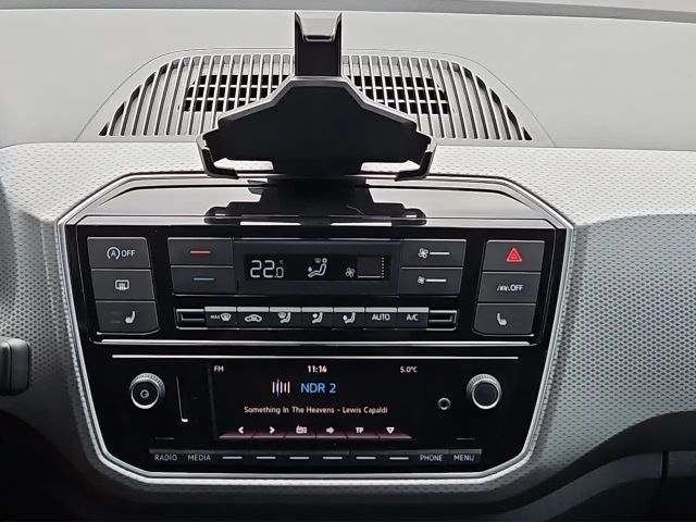 Volkswagen up! Active