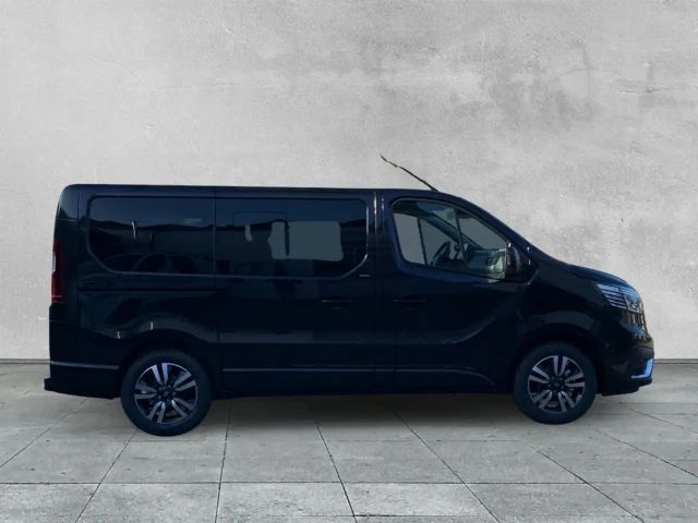 Renault Trafic Blue EDC Spaceclass