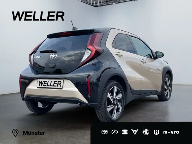 Toyota Aygo X Bi-Tone Hatchback