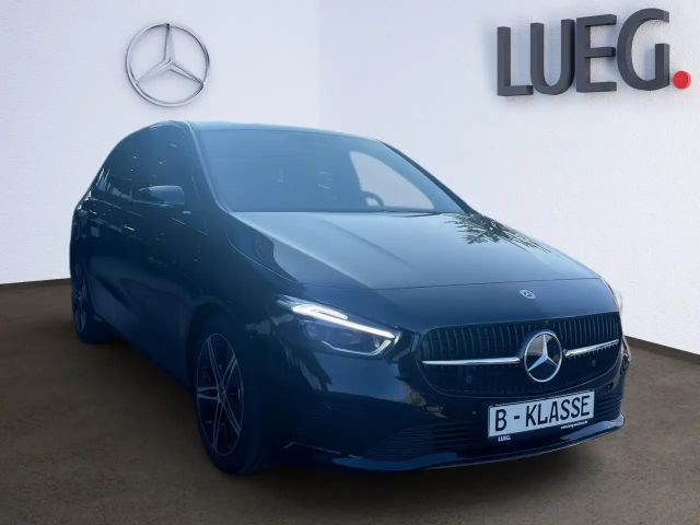 Mercedes-Benz B 200 Progressive Sedan