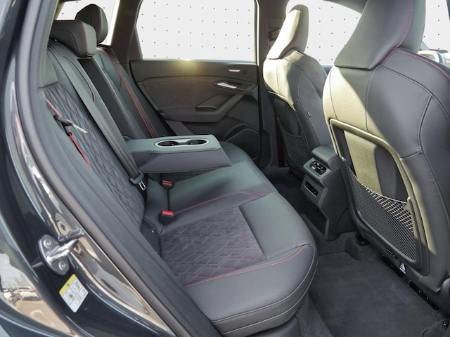 Audi Q6 e-tron Quattro