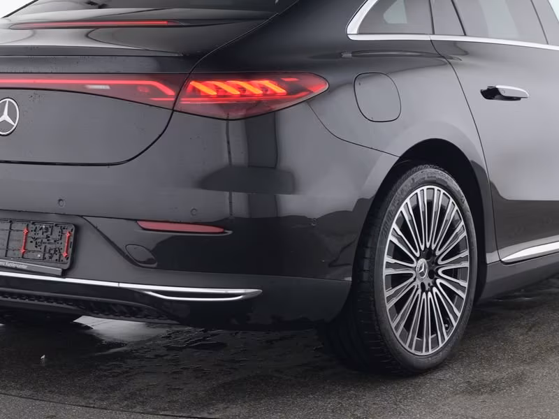 Mercedes-Benz EQE 350 Sedan