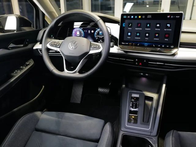 Volkswagen Golf 1.5 eTSI DSG Golf VIII Life