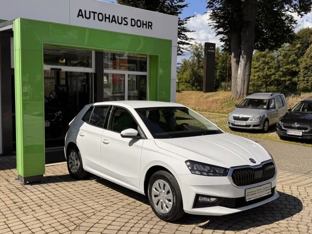 Skoda Fabia Fabia Essence Aktion Mtl. 298,-inkl. Vers.&Service