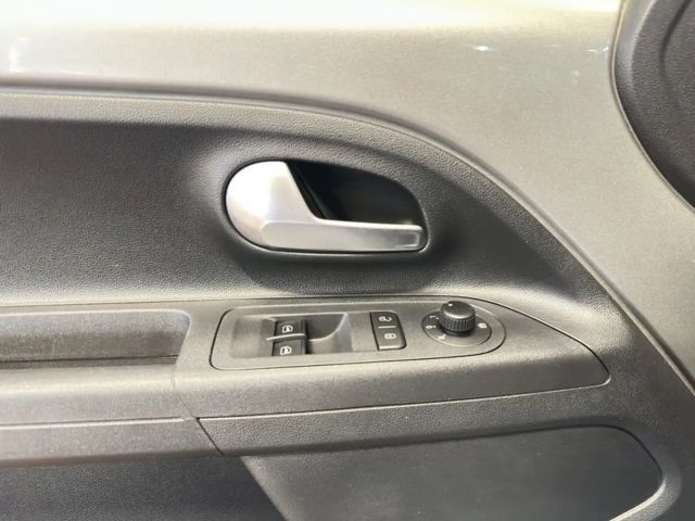 Volkswagen e-up! Plus Style