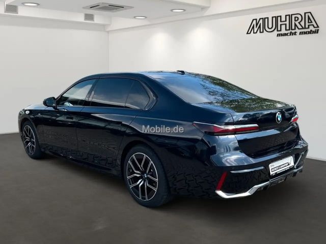 BMW 740 740d M-Sport Sedan xDrive