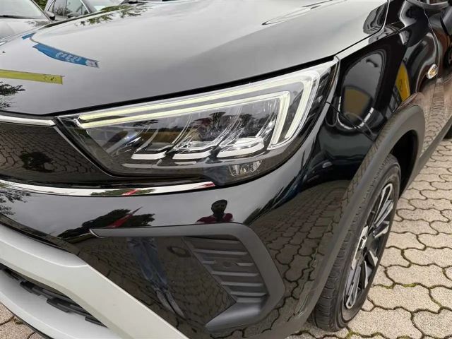 Opel Crossland X 1.2 Turbo Elegance