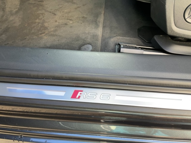 Audi RS6 Avant Quattro