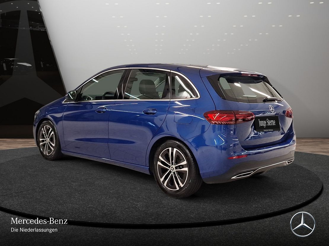 Mercedes-Benz B 200 Sedan