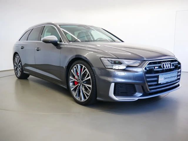 Audi S6 Avant