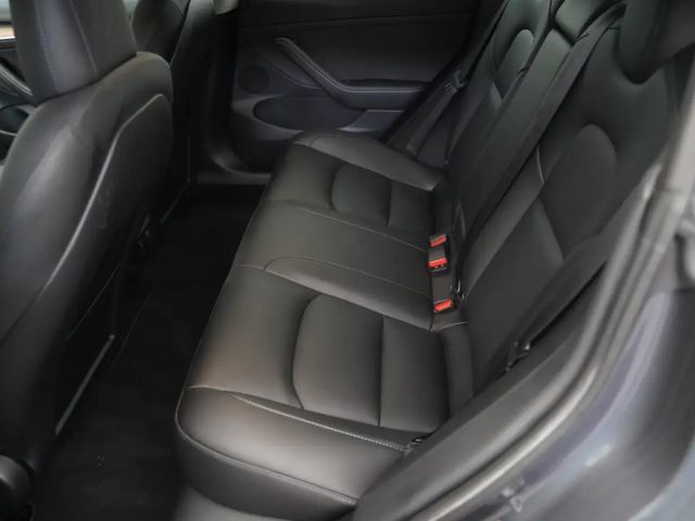 Tesla Model 3 Standard Range