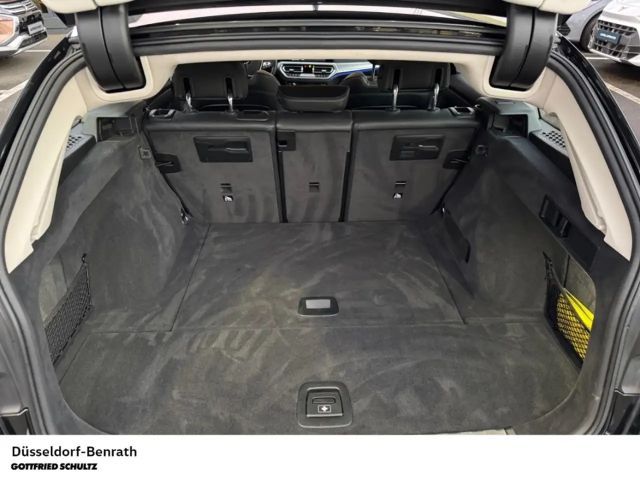 BMW 330 330i Luxury Line Touring