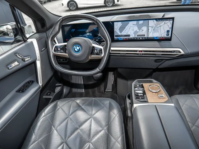 BMW iX xDrive40
