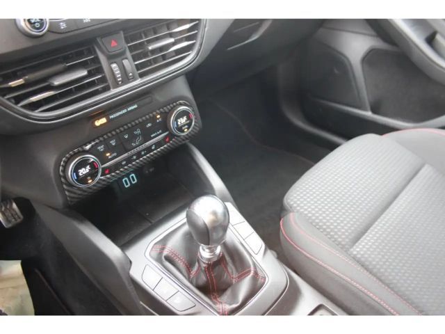 Ford Focus ST Line Wagon