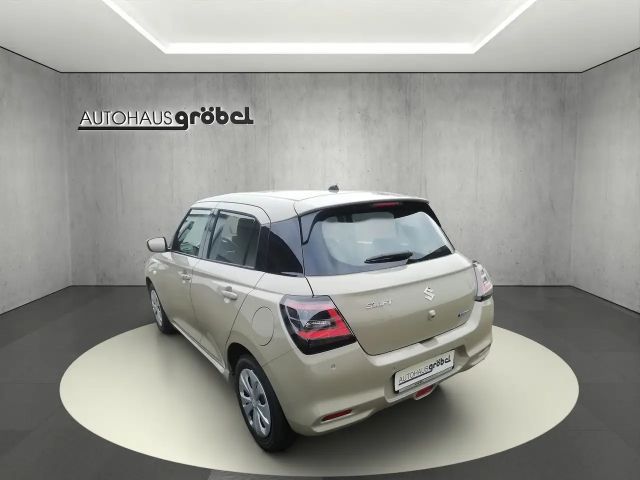 Suzuki Swift Club Hybrid