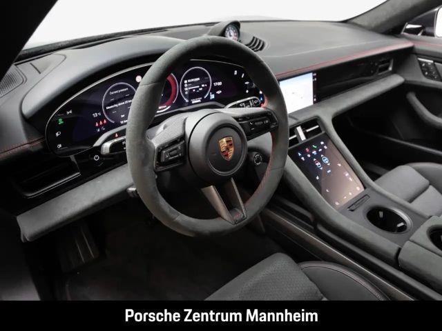 Porsche Taycan GTS Sport Turismo