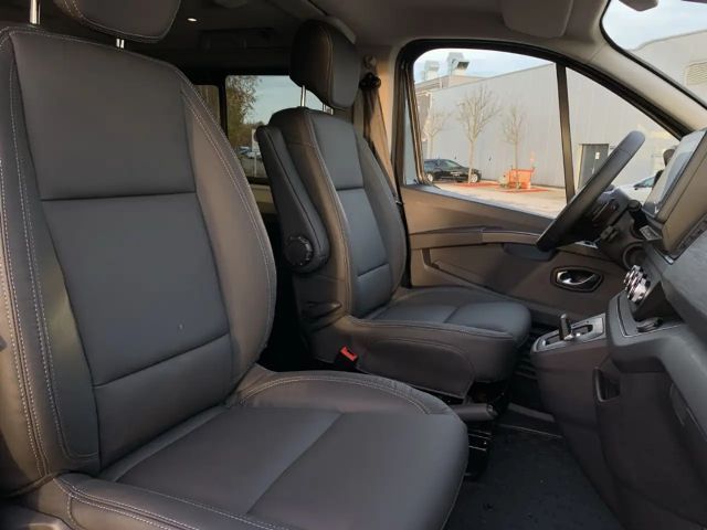 Renault Trafic Blue EDC Spaceclass