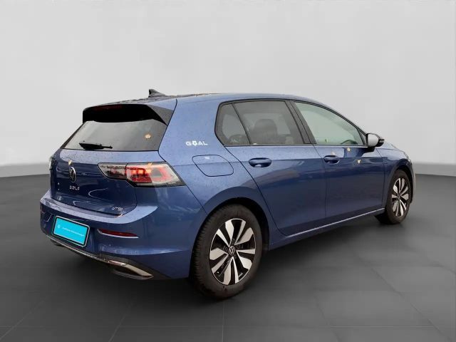 Volkswagen Golf 1.5 eTSI DSG IQ.Drive