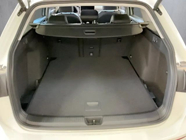 Volkswagen Golf Business Variant